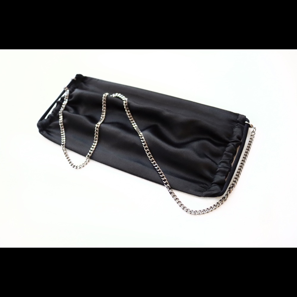 🖤 Black Satin Face Mask w/Gunmetal Chain - Picture 2 of 5